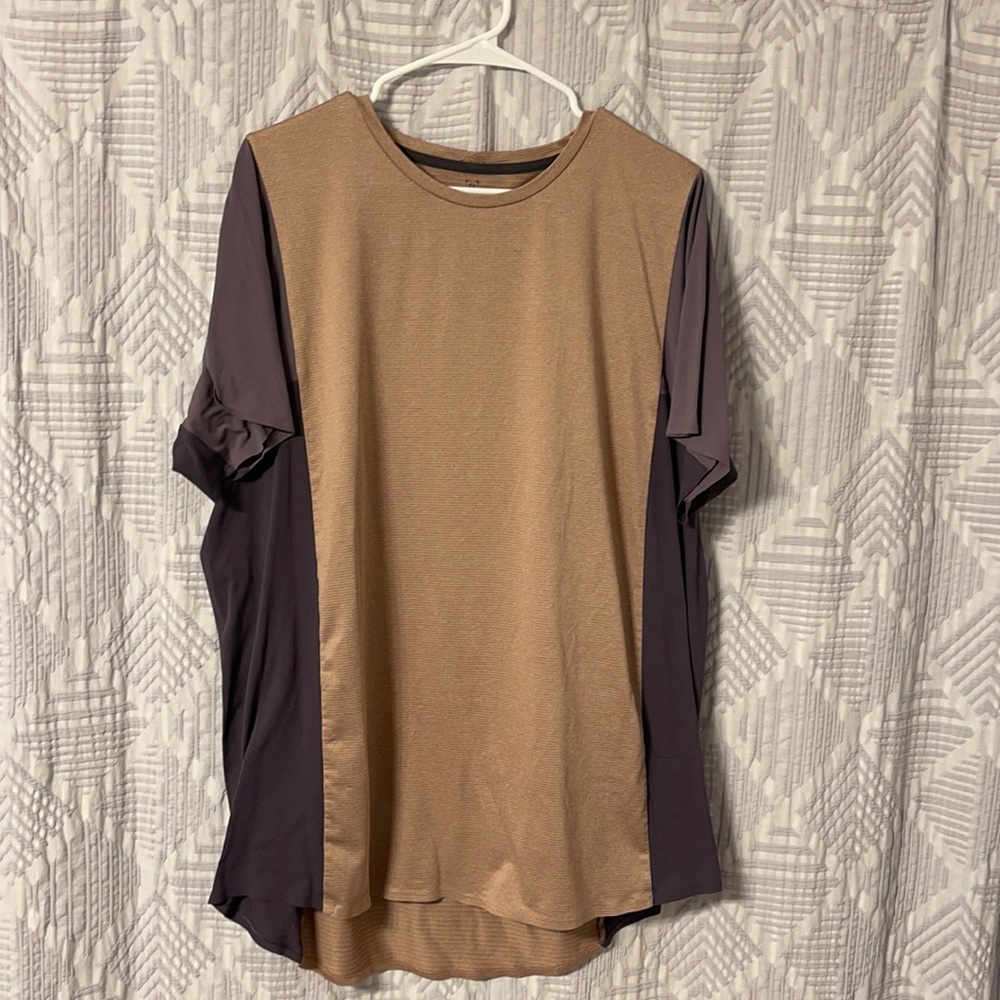 Men’s lululemon athletica Robert teller size XL shirt pink purple